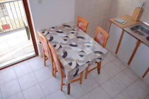 Two Bedroom Apartment in Tisno