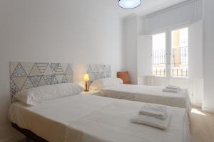 COLON15 Family Home by Cadiz4Rentals