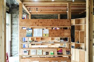 商店街で暮らすように泊まる-アラシマホステル-