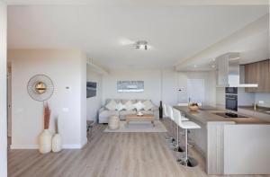 AMAZING DUPLEX NEXT TO THE BEACH IN MARBELLA