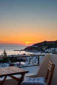 Guesthouse ERI Syros Greece