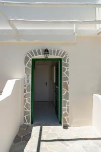 Guesthouse ERI Syros Greece