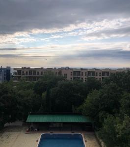 Sunny Varshava Hotel