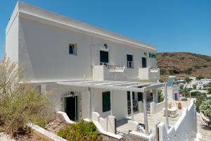 Guesthouse ERI Syros Greece