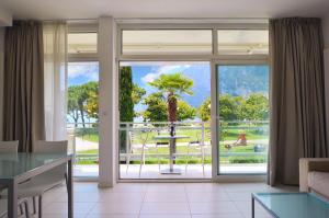 Club Nautico - Phoenix Studio Lake View