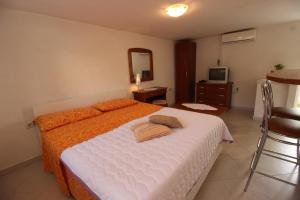 GIANNA STUDIO 2, 600 m from the beach