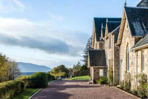 The Old Manse, Loch Ness (highland-escape)