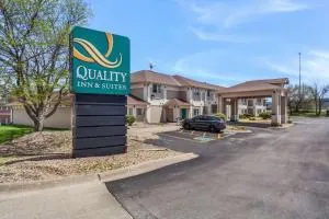 Quality Inn & Suites West Omaha - NE Linclon - أوماها