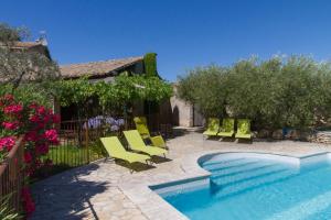 Villas Maison de campagne au charme provencal : photos des chambres