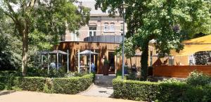 Hotel De Villa
