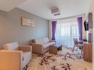 Junior Suite with Balcony and Sea View room in New Belvedere