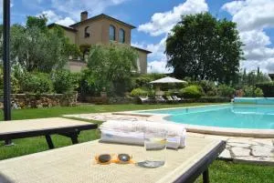 Villa La Valiana - Full Estate in Montepulciano - HEATED POOL - I Pieracci
