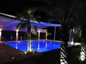 The Hide - 拉斯阿尔卡麦 The Hide - 拉斯阿尔卡麦