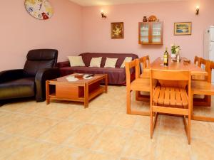 Holiday Home Lolita by Interhome