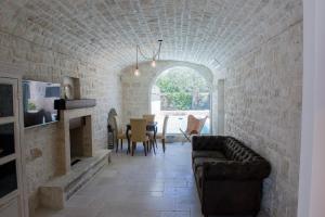 Trulli Pietraviva with Pool