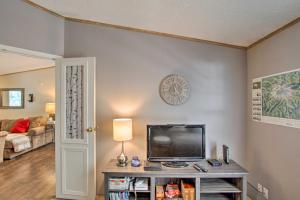 Packwood Cabin Less Than 20 Mi to Mt Rainier Adventure