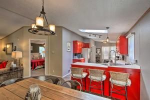 Packwood Cabin Less Than 20 Mi to Mt Rainier Adventure