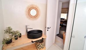 Aloe Mare Suites Syros Greece