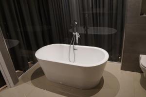 APARTAMENT LUX z dużą łazienką tarasem SATTV