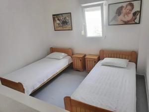 Maisonette with Garden& Parking Polichrono