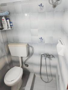 Maisonette with Garden& Parking Polichrono