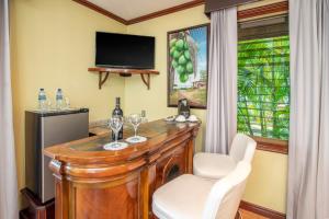 Hotel Casa Roland Golfito Resort