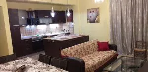 TAKIS HOUSE - 基利尼