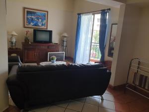 Apartemen Marbella anyer tower sadewa lt 5 view kolam renang & laut