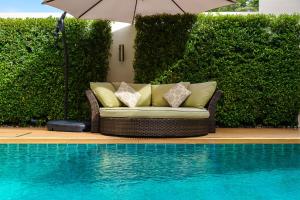 Luxury Pool Villa A14 3BR 6-8 Persons