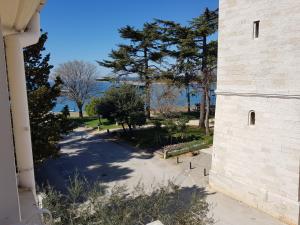 STELLA deluxe SUPERIOR 5 star apartment, your piece of heaven by the sea & park, with sea view 