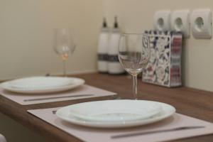 WHITE HOUSE 30 steps from the Metro station