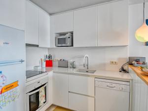 Exclusive front line apartment