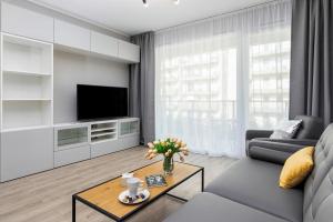 Modern City Center Apartments by Renters