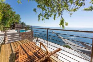 Villas BNB RENTING Breathtaking luxurious villa with sea-view in Theoule sur Mer : photos des chambres