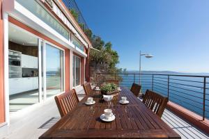 Villas Breathtaking luxurious villa with sea-view in Theoule sur Mer : photos des chambres