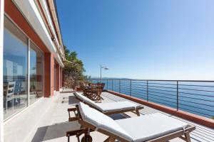 Villas Breathtaking luxurious villa with sea-view in Theoule sur Mer : photos des chambres