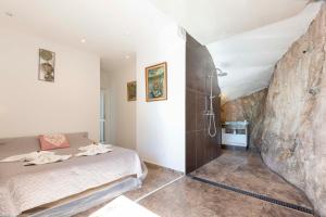 Villas BNB RENTING Breathtaking luxurious villa with sea-view in Theoule sur Mer : photos des chambres
