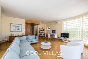 Villa AcquaMarina - 5 bedroom, water front villa