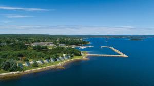 Oak Island Resort & Conference Centre