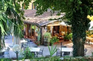 Agriturismo Cascina Le Volpi - 卡斯蒂廖内德莱斯蒂维耶雷