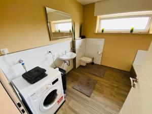 Generous Apartment I 7 Beds I 110 sqm I Fast Internet