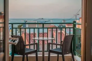 Stefania Studios by Estia - 莫拉托斯