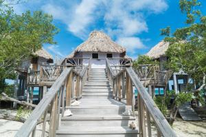 Thatch Caye Resort a MuyOno Resort