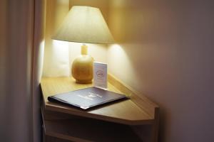 Hotels Hotel Tettola : Chambre Double avec Balcon - Vue sur Rue