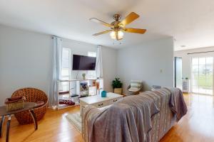 Three Bedroom House room in Serenity Cove