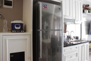 Cozy 2BR Apartment at Tamansari Tera Residence near BIP By Travelio