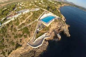 Perla Del Golfo Resort - 泰拉西尼