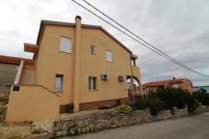 Apartment Sea View Šarić