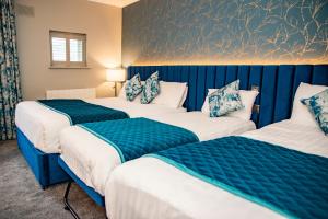 Riverside Park Hotel