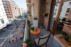 Large Double Room with Terrace room in Napoli Bonita b&b